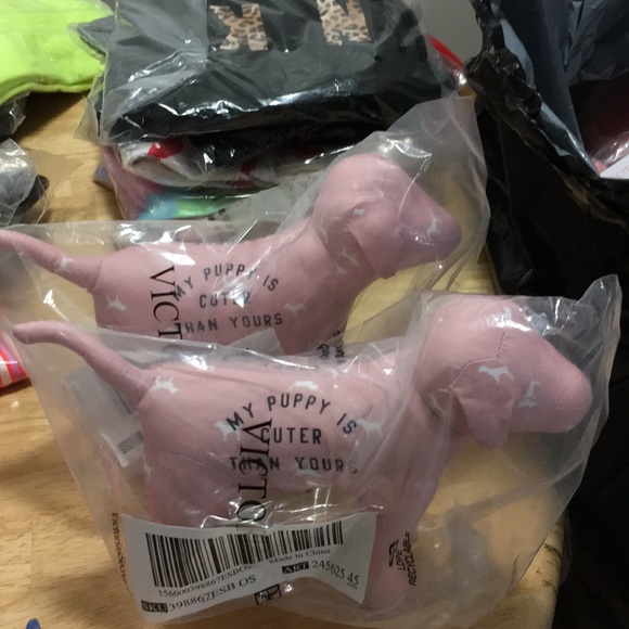 NEW💕VS CHALK ROSE PUP “my pup is cuter than yours - Picture 5 of 5